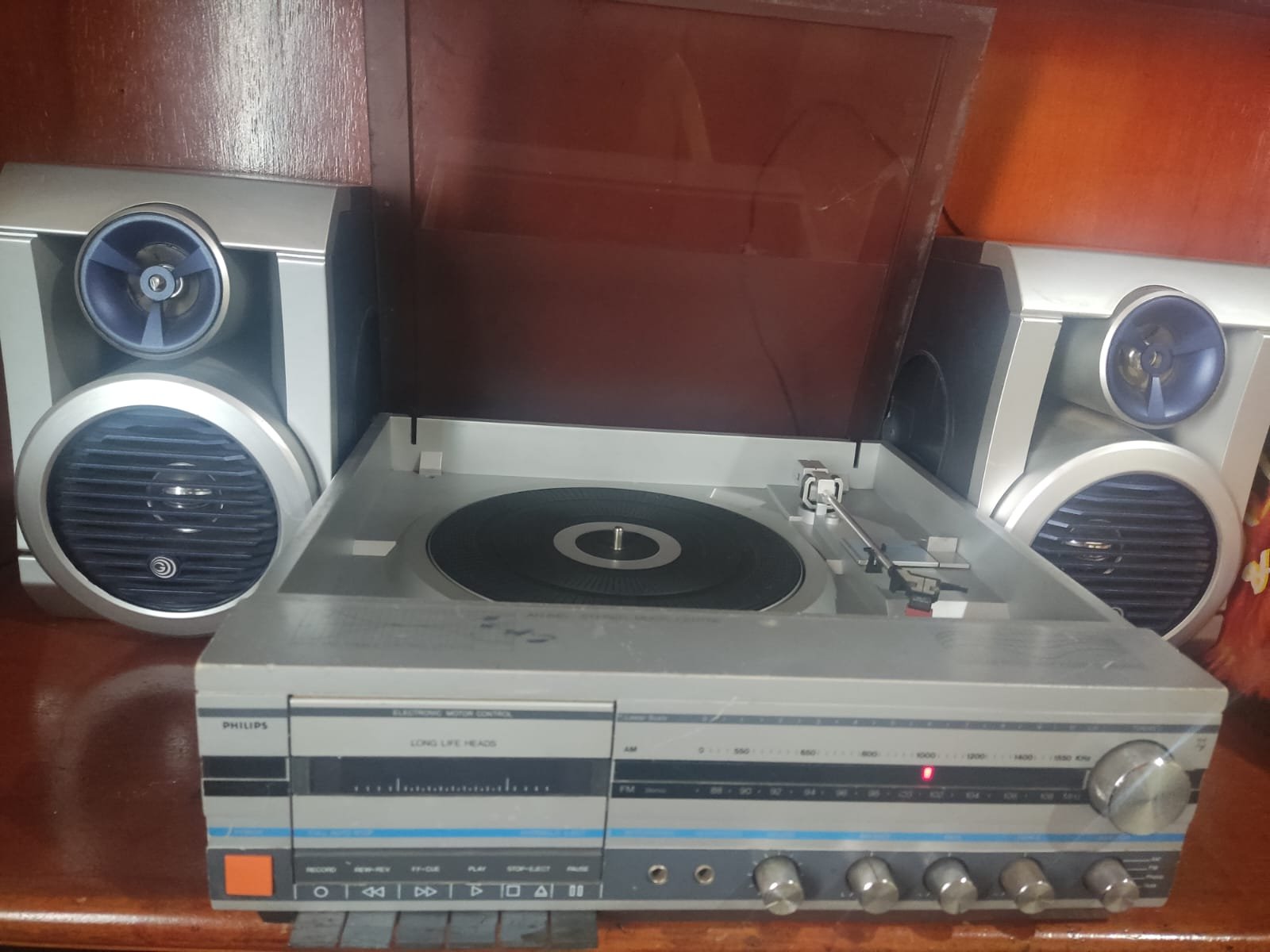 Toca-Discos Philips AH-840 com Rádio AM/FM | Clássico Analógico
